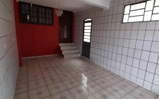 Sobrado com varanda - Centro | Ibaté/SP