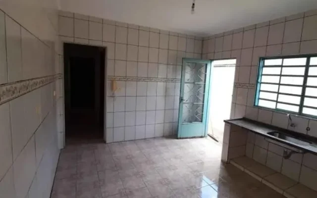 Sobrado com varanda - Centro | Ibaté/SP