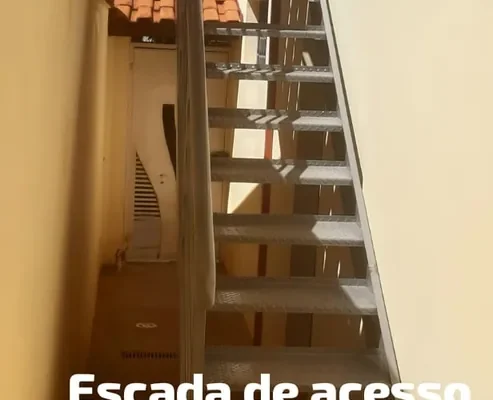 Sobrado com varanda - Centro | Ibaté/SP