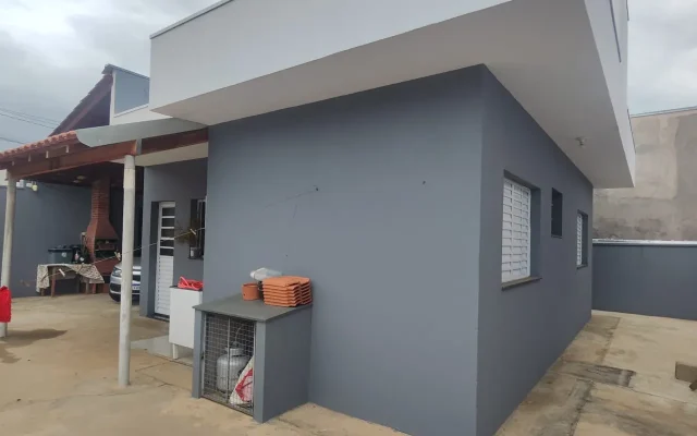 Casa de esquina com churrasqueira - Vila Jacobucci | São Carlos/SP
