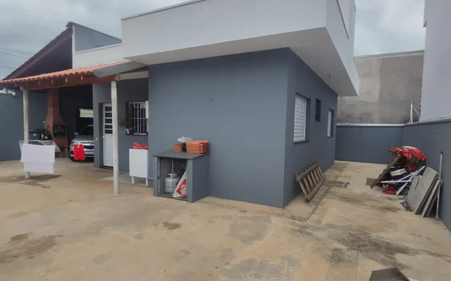 Casa de esquina com churrasqueira - Vila Jacobucci | São Carlos/SP